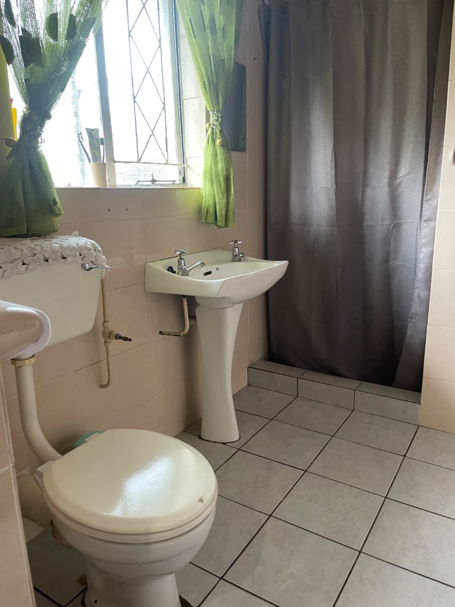 4 Bedroom Property for Sale in Amalinda North Eastern Cape